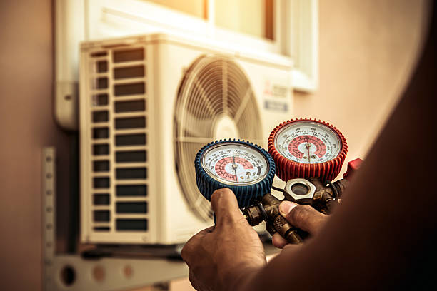Professional Hvac Installation technician working in Pavo, GA